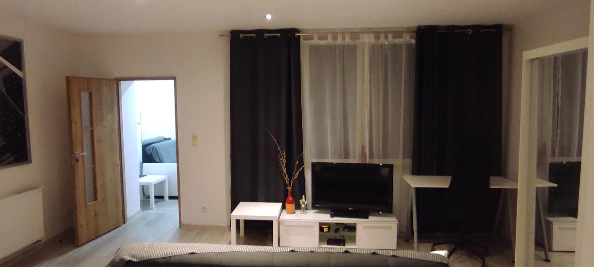 City Center Apartment 45M, 1 Bedroom And 1 Living Room With Kitchen Plus Bathroom, A Perfect Family Friendly Place Or For Home Office And A Longer Stay, A Proper Office Desk With Business Chair Provided, 100M From Market Square And Vistula River Grudziadz Bagian luar foto